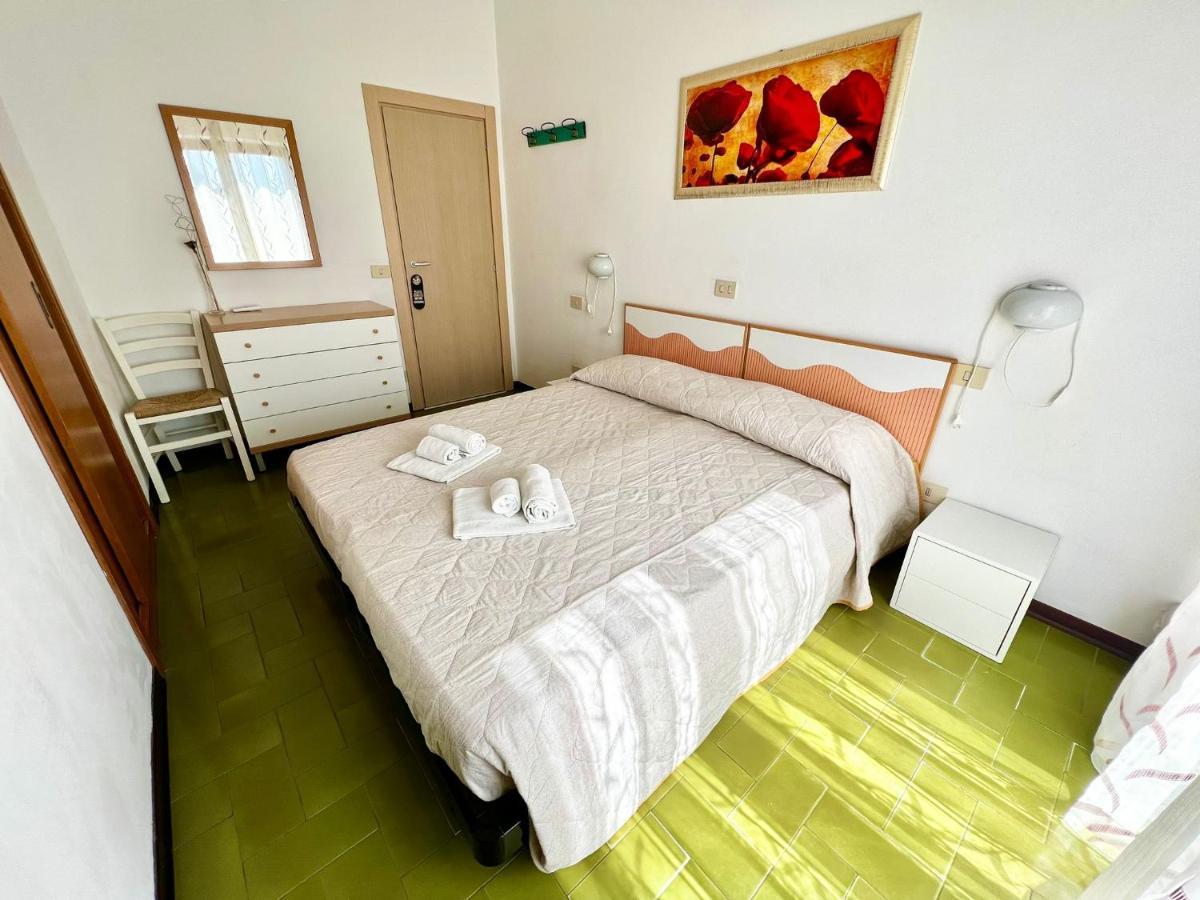 Bed&Breakfast Villa Lorena Forte dei Marmi Exterior foto